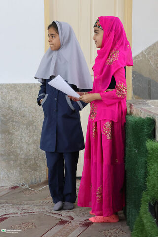 اجرای طرح اهدای قفسه‌های کتاب کانون چهارمحال و بختیاری (1)