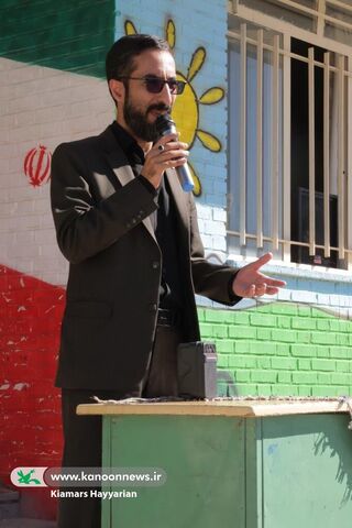 طرح اهدای قفسه‌های کتاب کانون چهارمحال و بختیاری به مدارس محروم(2)