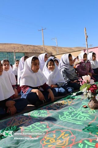 طرح اهدای قفسه‌های کتاب کانون چهارمحال و بختیاری به مدارس محروم(2)