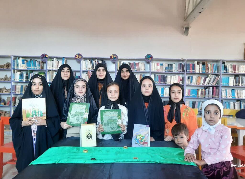 اجرای برنامههای فرهنگی و دینی در مراکز کانون همدان