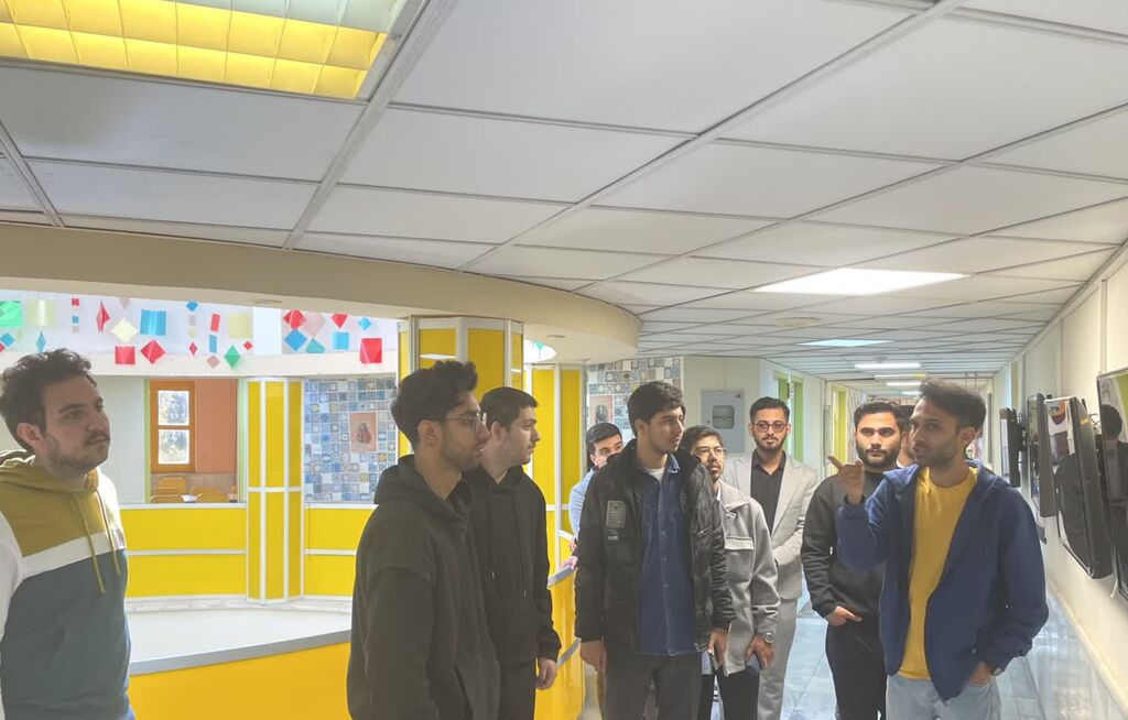 بازدید بسیجیان دانشگاه فرهنگیان از مراکز شماره ۲ و آفرینش کانون کرمانشاه