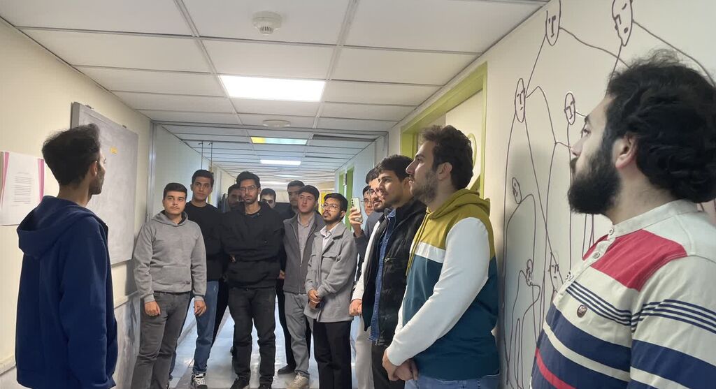 بازدید بسیجیان دانشگاه فرهنگیان از مراکز شماره ۲ و آفرینش کانون کرمانشاه