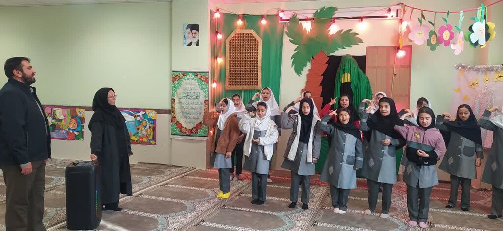 کانون همدان کارگاههای سرود در مدارس و روستاهای همدان برگزار کرد