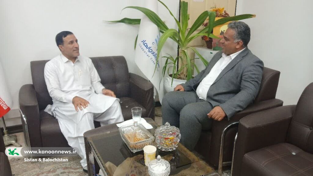 بررسی ظرفیتهای جنوب استان برای میزبانی جشنواره قصهگویی/ مدیرکل کانون از مراکز چابهار و کنارک بازدید کرد