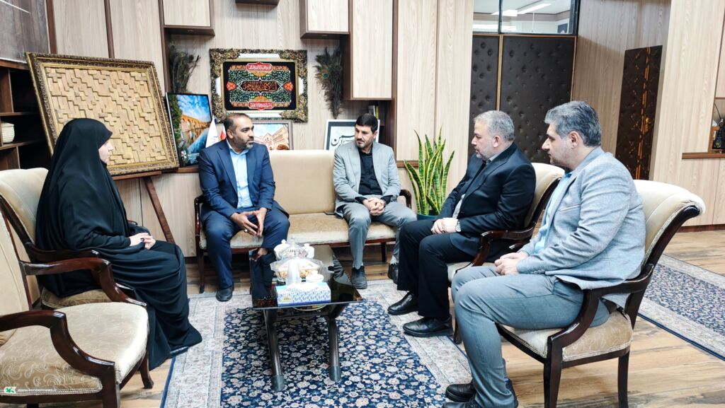 نشست مدیرکل کانون پرورش فکری خوزستان با مسئولان دزفول