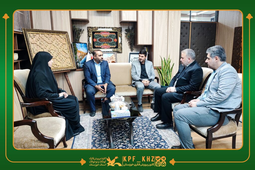 نشست مدیرکل کانون پرورش فکری خوزستان با مسئولان دزفول