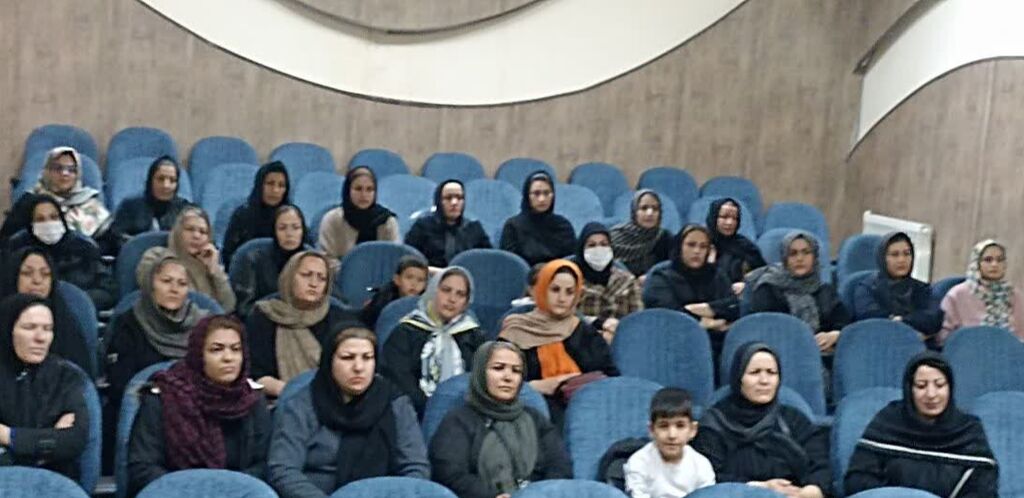 مرکز شماره ۱ اسلامآباد غرب میزبان روانشناس برجسته کانون کرمانشاه شد