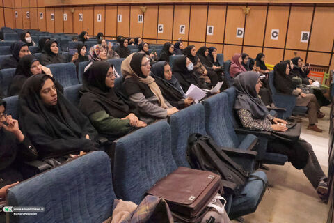 دوره‌ی آموزشی فنون و مهارتهای قصه‌گویی در کانون چهارمحال و بختیاری