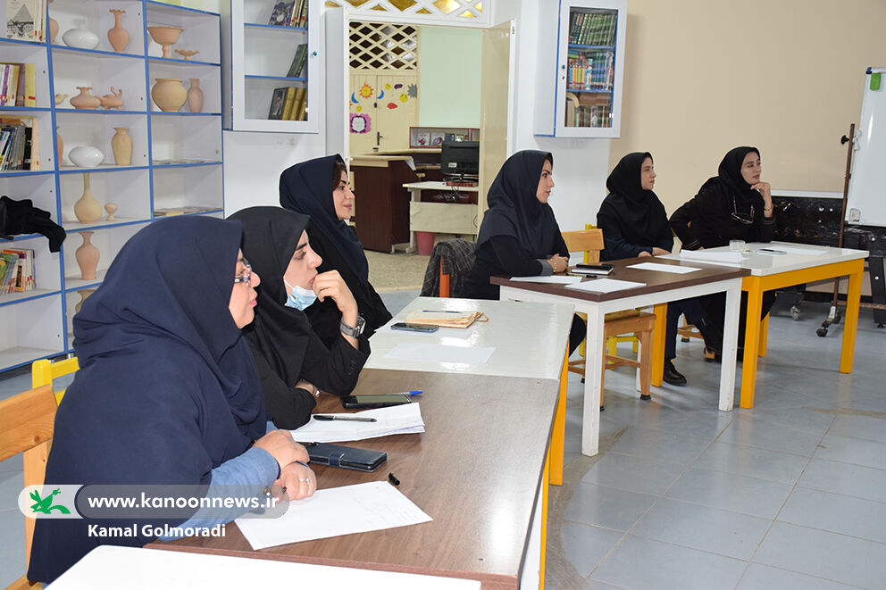 رازهای نوشتن خلاق در خرمآباد رمزگشایی شد