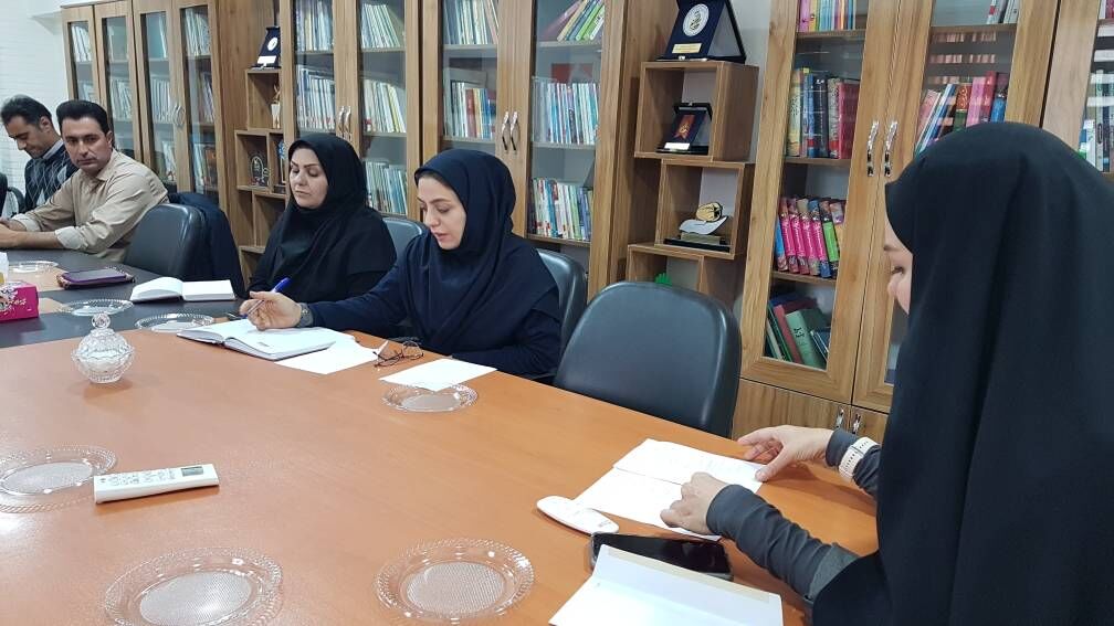 نشست هماهنگی برگزاری جشنواره قصه‌گویی کانون کرمانشاه