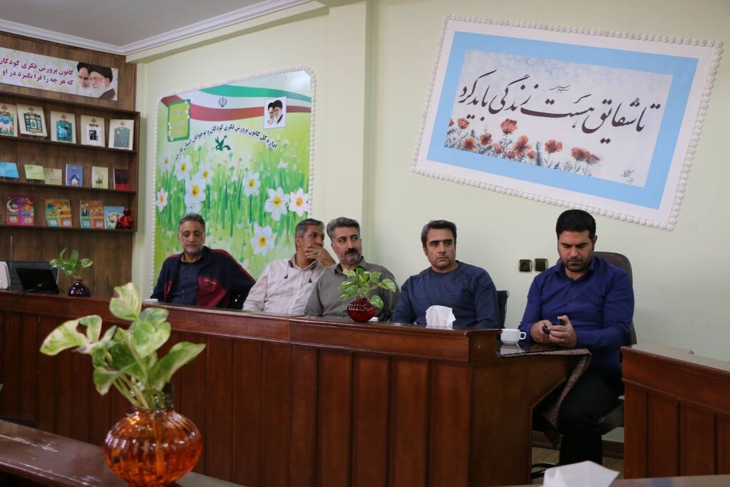 برگزاری نشست بصیرتی بسیج پاسدار اصول انقلاب