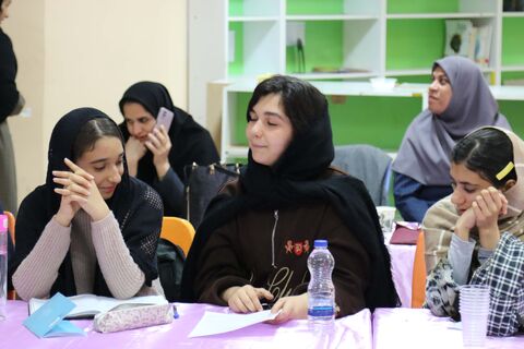 نشست ادبی دوپنجره در کانون مازندران