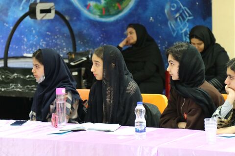 نشست ادبی دوپنجره در کانون مازندران