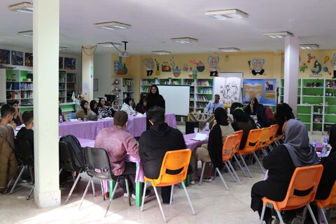 نشست ادبی دوپنجره در کانون مازندران