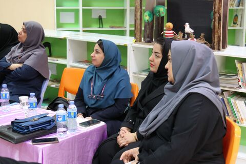 نشست ادبی دوپنجره در کانون مازندران