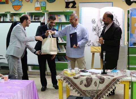 نشست ادبی دوپنجره در کانون مازندران