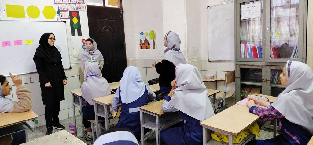 اجرای برنامههای مهارتمحور طرح «نماد» در مدرسه الکوت شیراز