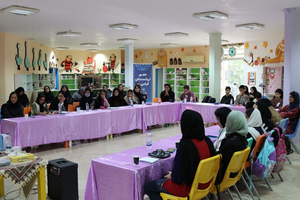 «سینهام پر از دویدن گوزنهاست» در قاب نگاه نوجوانان مازندرانی