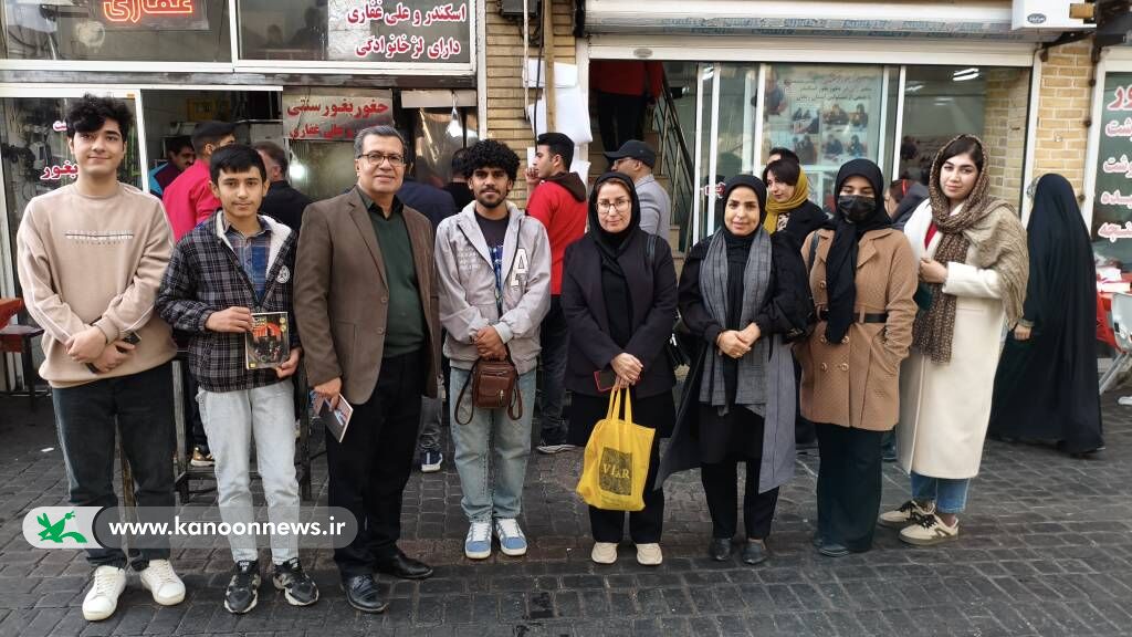 چهاردهمین نشست ادبی «دو پنجره» با حضور حمیدرضا شاهآبادی در زنجان برگزار شد