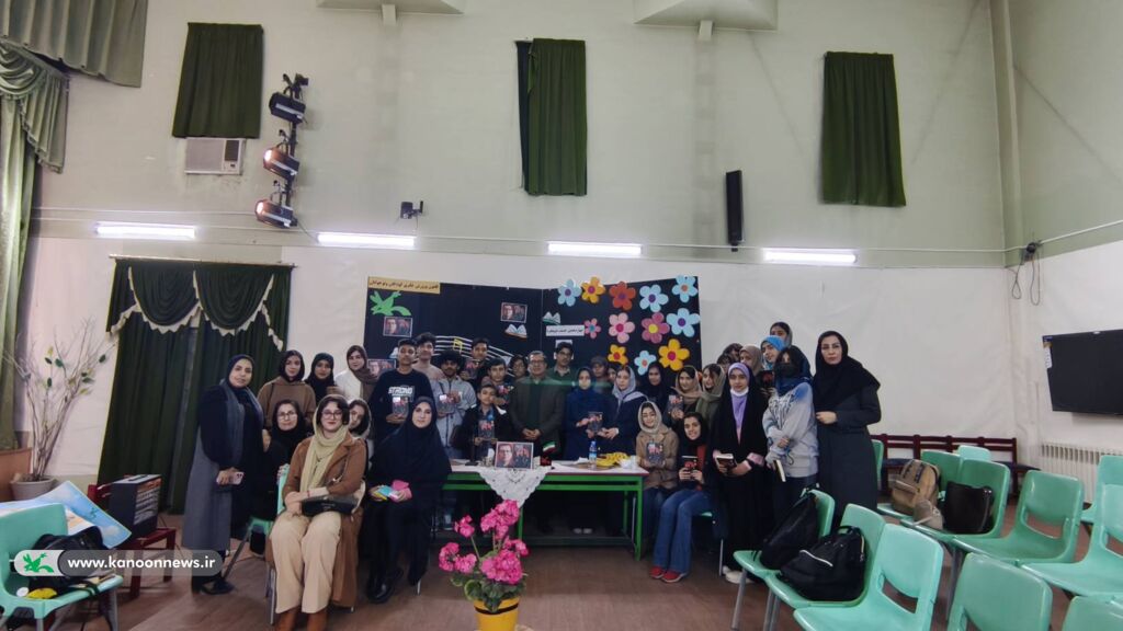 برگزاری برنامهی «دو پنجره» با حضور حمیدرضا شاهآبادی در زنجان میزبانی کانون زنجان از نشست «دو پنجره» با حضور حمیدرضا شاهآبادی