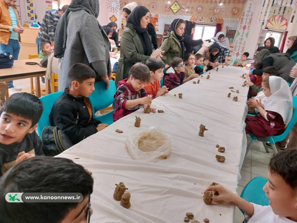 کارگاه‌های قصه‌گویی و سفالگری ویژه کودکان با نیازهای ویژه
