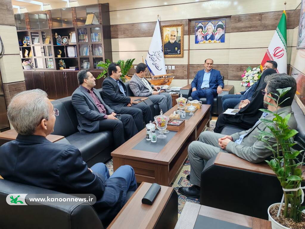 دیدار معاون توسعه و مدیریت منابع کانون با فرماندار عسلویه و بخشدار چاه مبارک