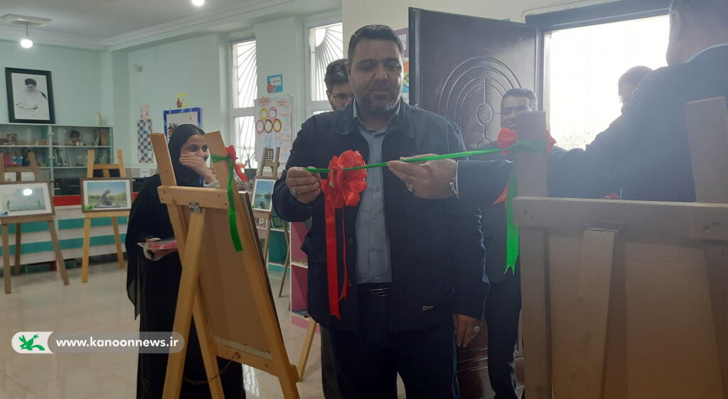 گشایش نمایشگاه آثار دومین مسابقه منطقه‌ای عکاسی خلیج فارس در مرکز فرهنگی نخل تقی