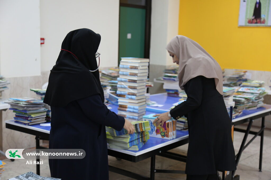 ۴ هزار جلد کتاب و سرگرمی در راه مراکز فرهنگیهنری کانون استان بوشهر