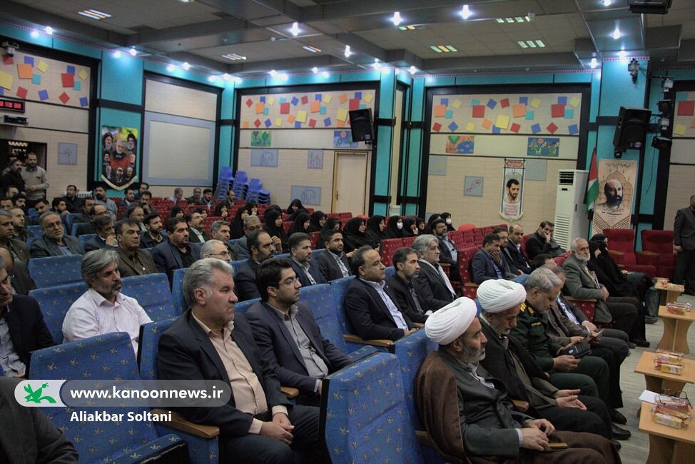 حضور شهید گمنام در اداره‌کل کانون لستان کرمان