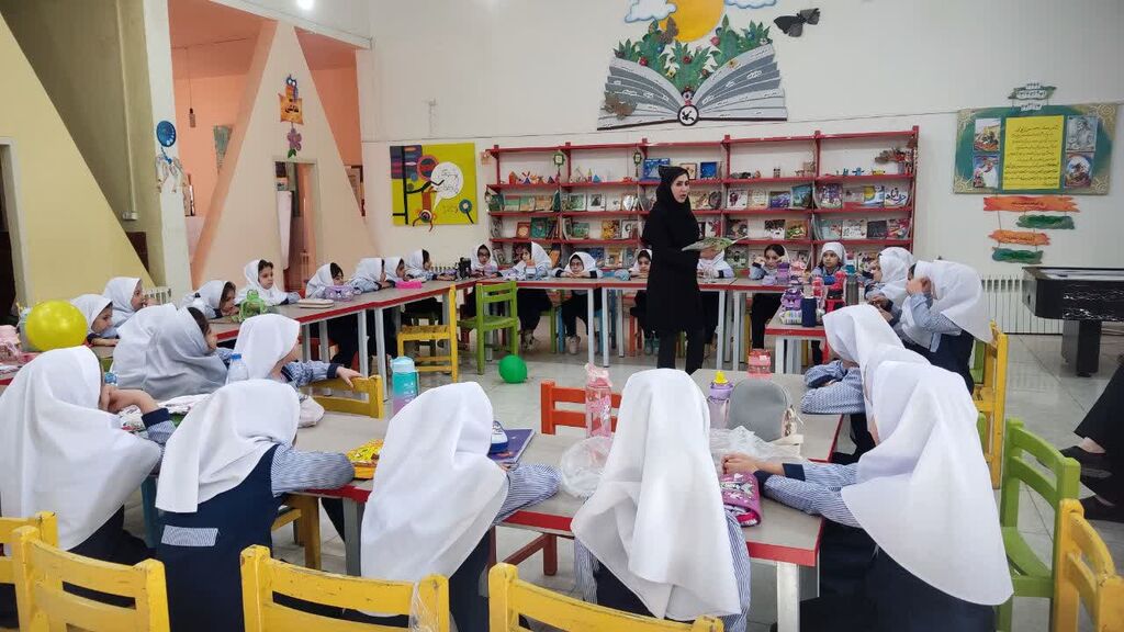 یک شنبه های قصه گویی درمراکز کانون استان ایلام