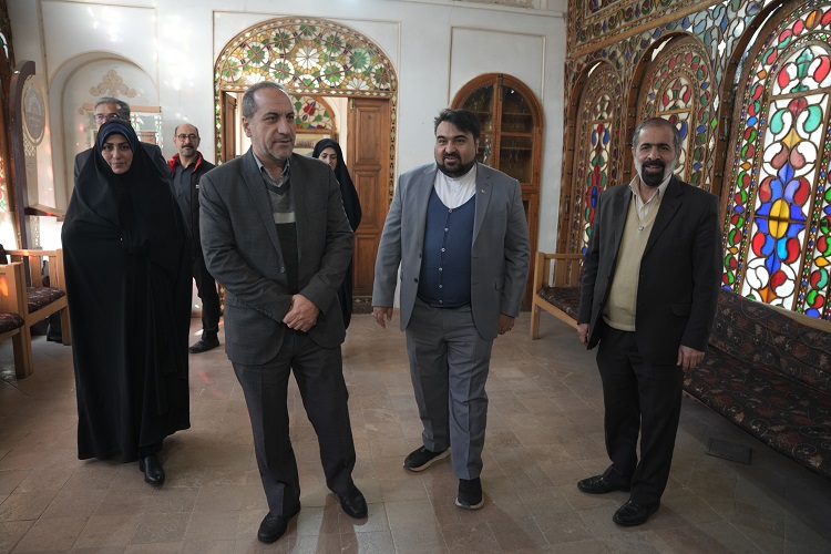 افتتاح دبیرخانهی بیستوهفتمین جشنواره بینالمللی قصهگویی در اصفهان