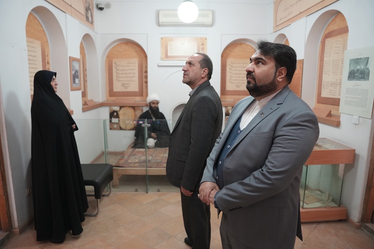 افتتاح دبیرخانهی بیستوهفتمین جشنواره بینالمللی قصهگویی در اصفهان