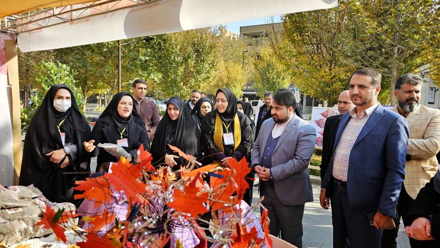 زیبایی پاییز با آیین گشایش جشنواره‌ی برگ‌ریزان کانون رقم خورد