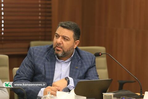 معاونان و مدیران  ستادی کانون در نشست با مربیان هرمزگان