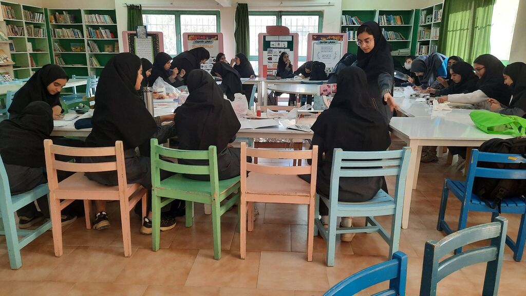 کارگاه یلدایی کانون لارستان، فرصتی برای پرورش مهارتهای هنری دانشآموزان شد