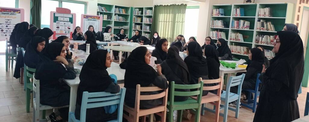 کارگاه یلدایی کانون لارستان، فرصتی برای پرورش مهارت‌های هنری دانش‌آموزان شد