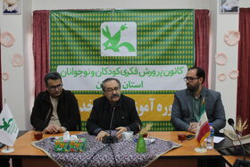 تئاتر در کانون یک کار پرورشی است