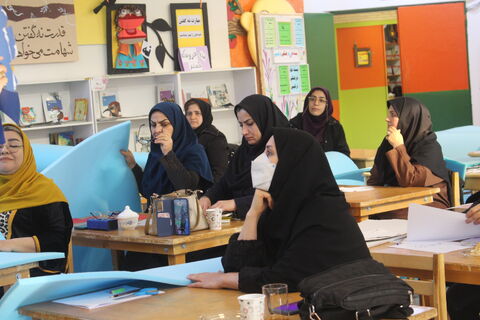 برگزاری دوره آموزشی کارگاه و نمایش عروسکی و ساخت عروسک  ویژه مربیان مسئول مراکز فرهنگی و مربیان امور فرهنگی هنری و ادبی مراکز استان آذربایجان شرقی اذر ماه 1404