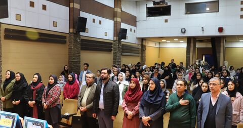 گزارش تصویری برگزاری نشست ادبی دو پنجره در کانون استان قزوین