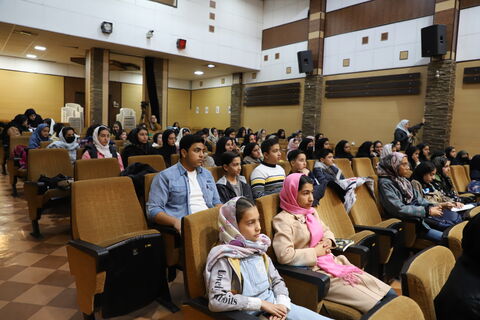 گزارش تصویری برگزاری نشست ادبی دو پنجره در کانون استان قزوین