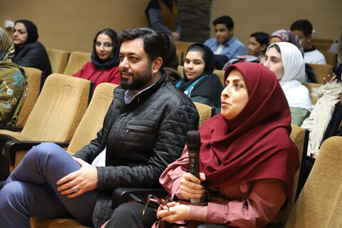 گزارش تصویری برگزاری نشست ادبی دو پنجره در کانون استان قزوین