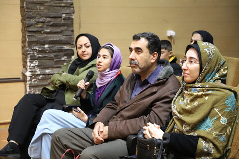 گزارش تصویری برگزاری نشست ادبی دو پنجره در کانون استان قزوین