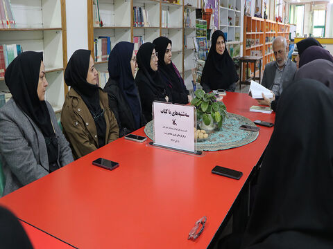 اجرای طرح فرهنگی «سه‌شنبه‌های با کتاب»