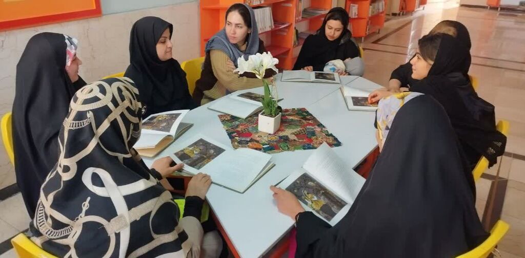 خوانش و تحلیل داستان‌های شاهنامه با مادران اعضای مرکز شماره ۱۲ کانون کرمانشاه