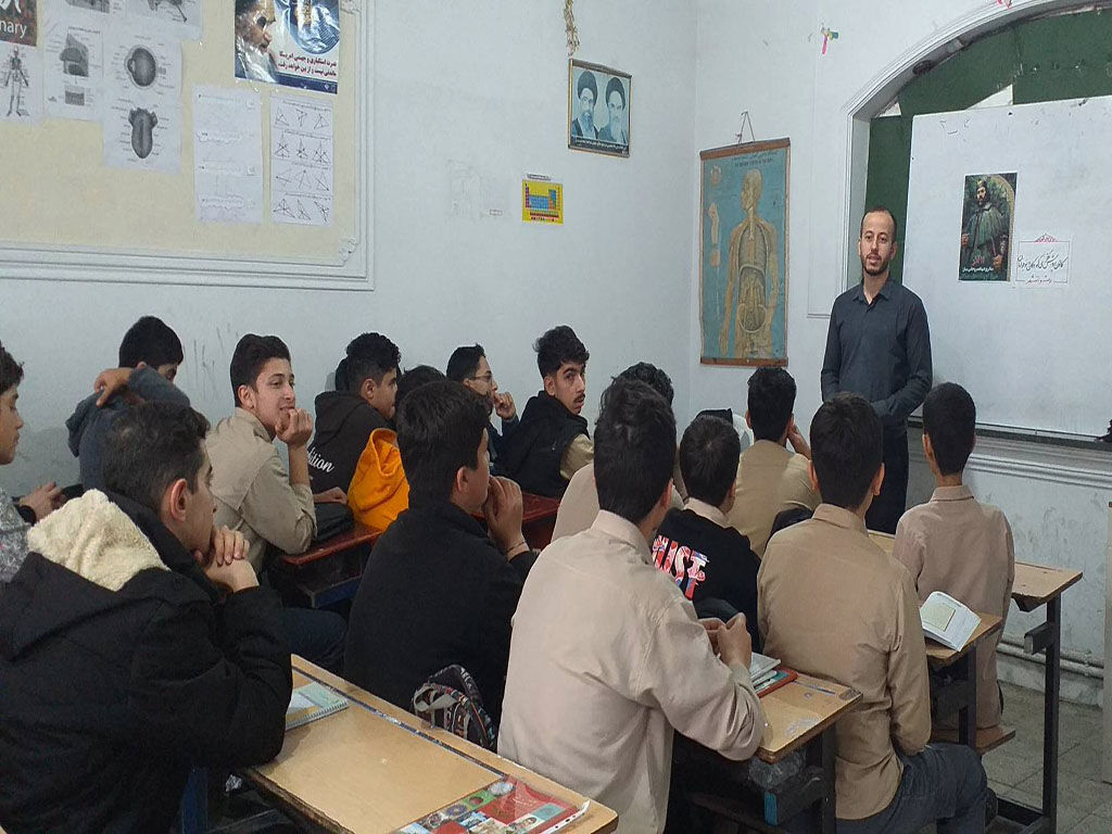 مربیان و اعضای کانون گیلان سالرزو شهادت سردار جنگل را گرامیداشتند