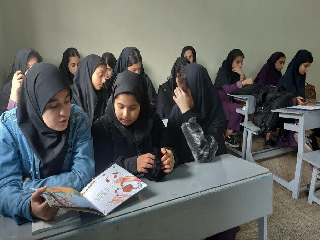 مربیان و اعضای کانون گیلان سالرزو شهادت سردار جنگل را گرامی‌داشتند