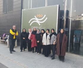 درخشش نوجوانان مرکز مجتمع کانون کرج با نمایش «مهمان جامانده» در جشنواره تئاتر شهر