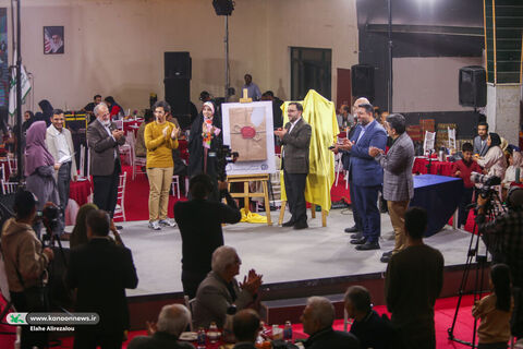 رونمایی از نشان ۶۰ سالگی کانون پرورش فکری