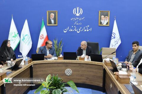 نشست صمیمانه نوجوانان فعال کانون مازندران با دکتر یونسی استاندار مازندران