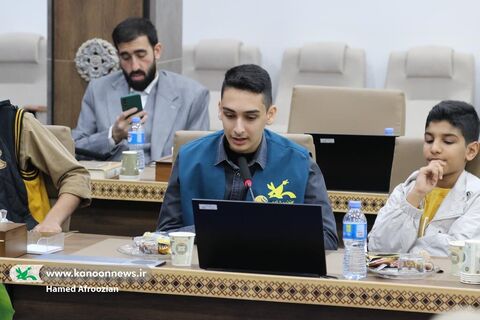 نشست صمیمانه نوجوانان فعال کانون مازندران با دکتر یونسی استاندار مازندران